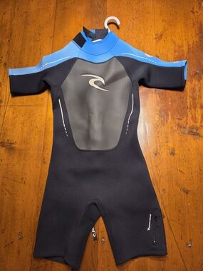 Rip Curl Kids Black & Blue Shorty Wetsuit 2.2 mm - Youth Swim, 12